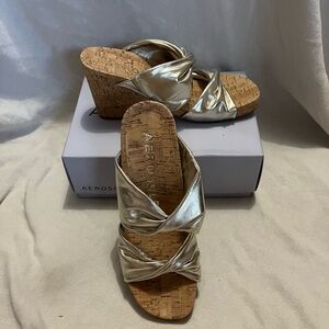 AEROSOLES Women's Metallic Wedge Sandals